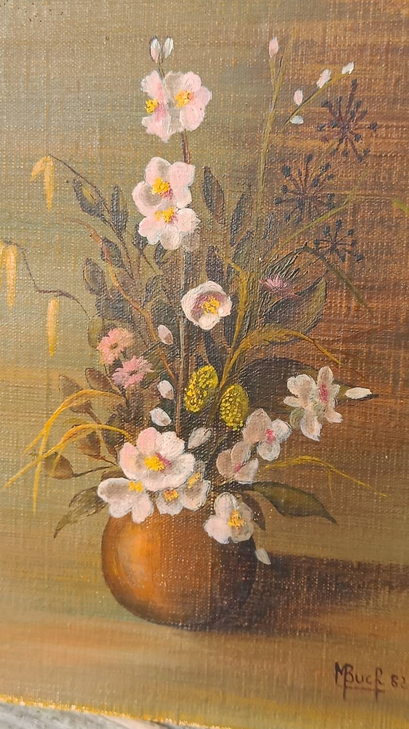 Canvas painting of a bouquet of flowers.