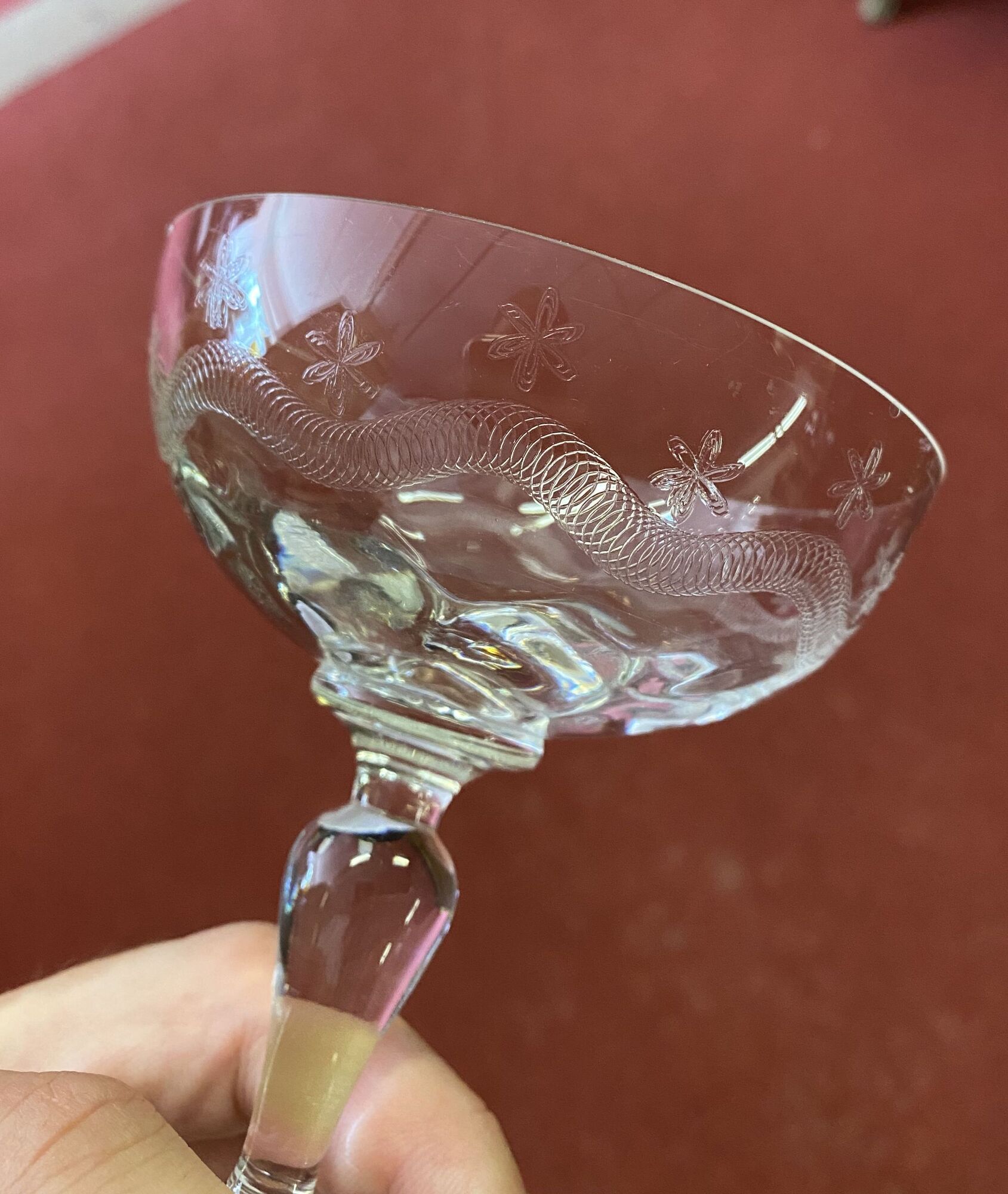 6 coupes à champagne en cristal ciselé époque Art Déco vers 1925-1930