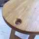 Tabouret Suzy par Adrian Reed en hêtre