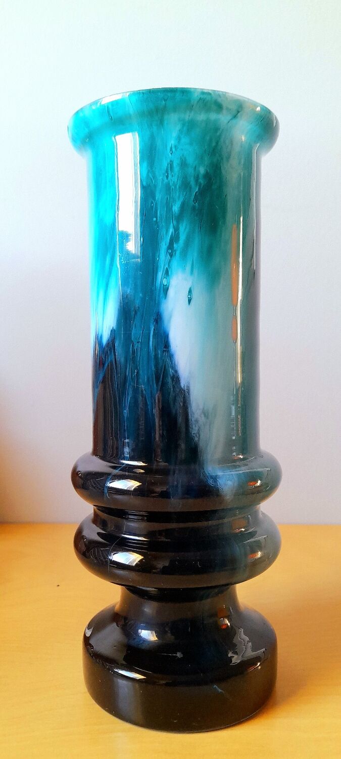 Vase space age en opaline Carlo Moretti 70s