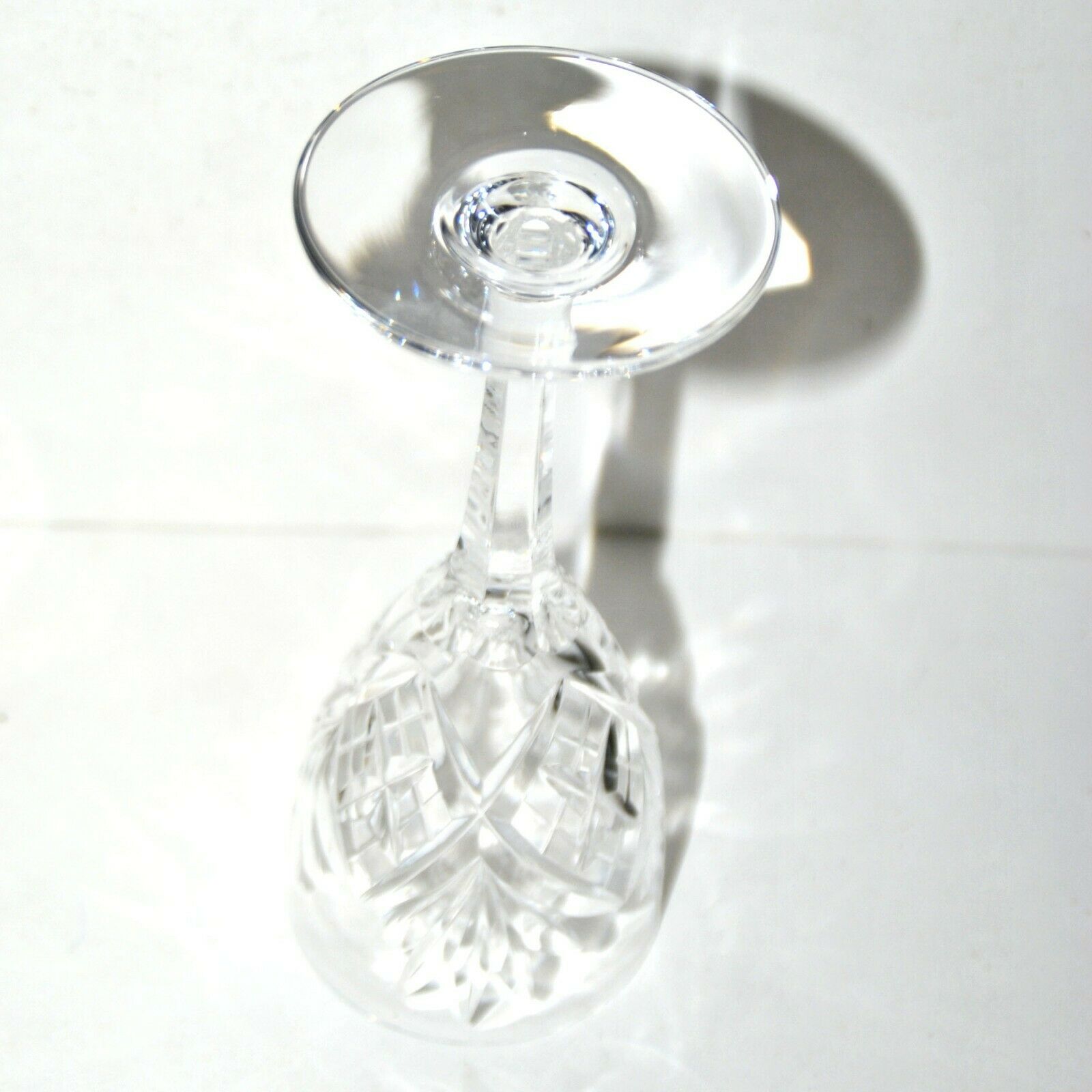 Series of 6 Chantilly wine glasses in Saint-Louis crystal signed