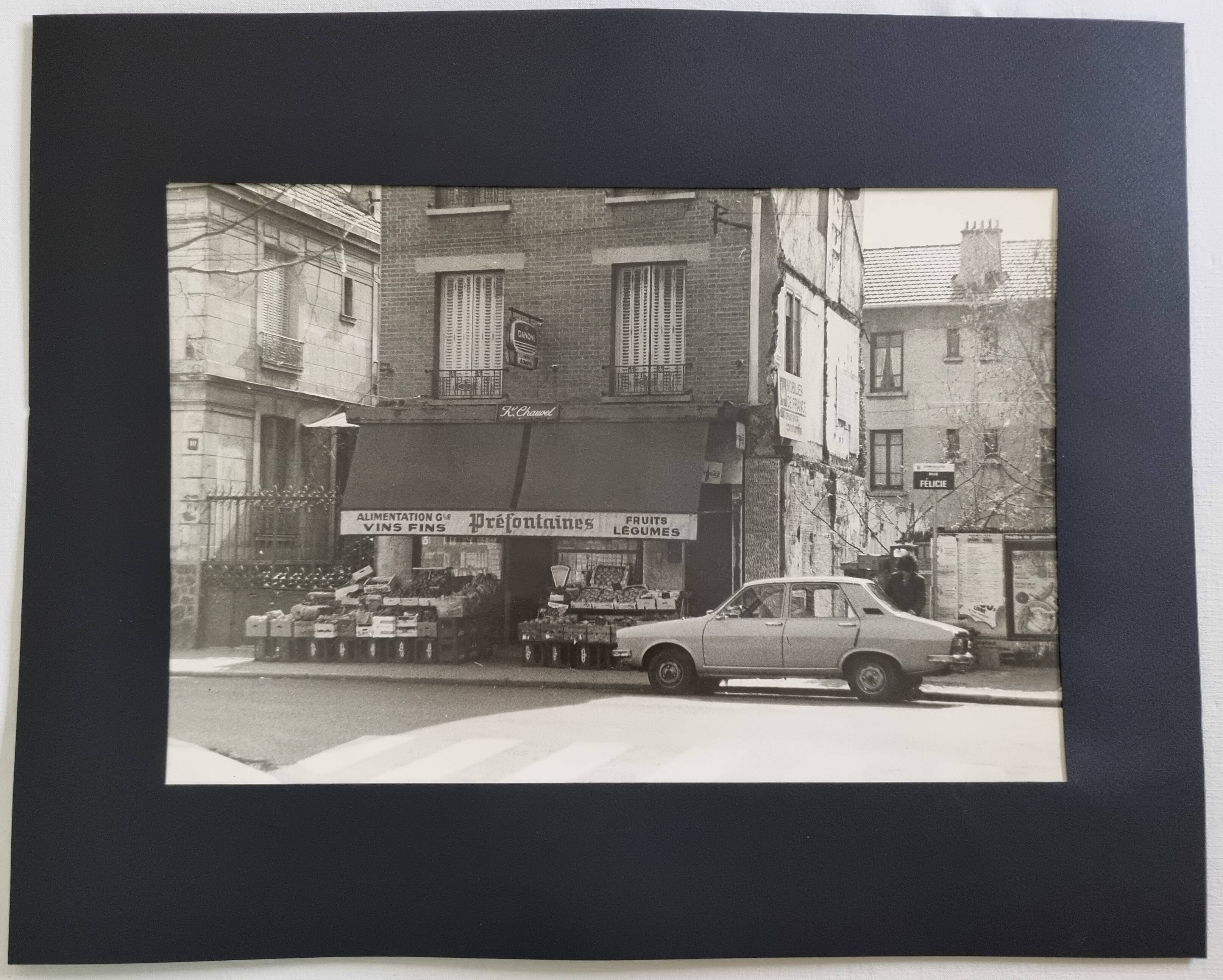 Vintage silver gelatin print of an urban scene on Rue Félicie, 1970s, 52 x 42 cm