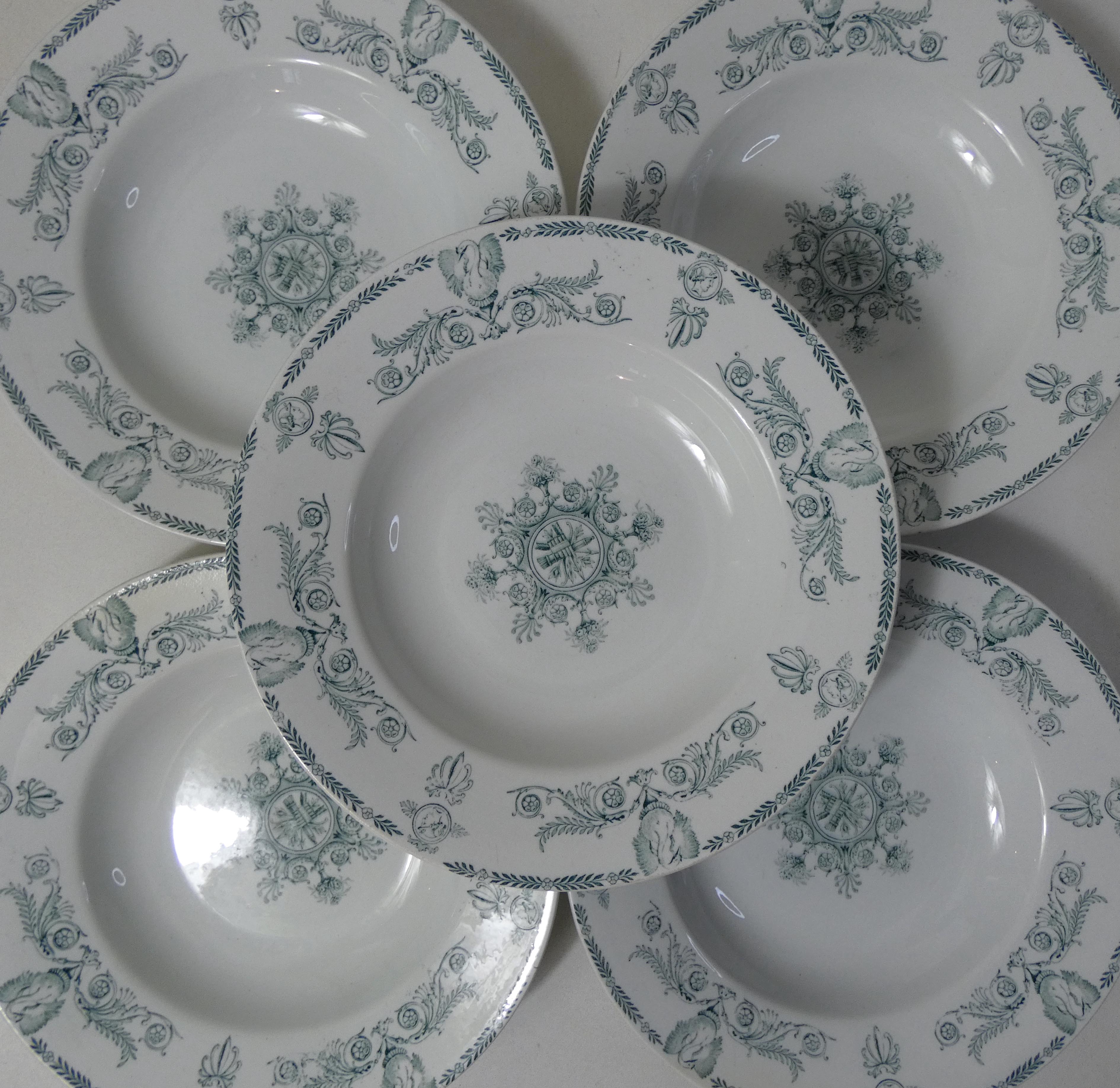 6 hollow plates compiegne, terre de fer