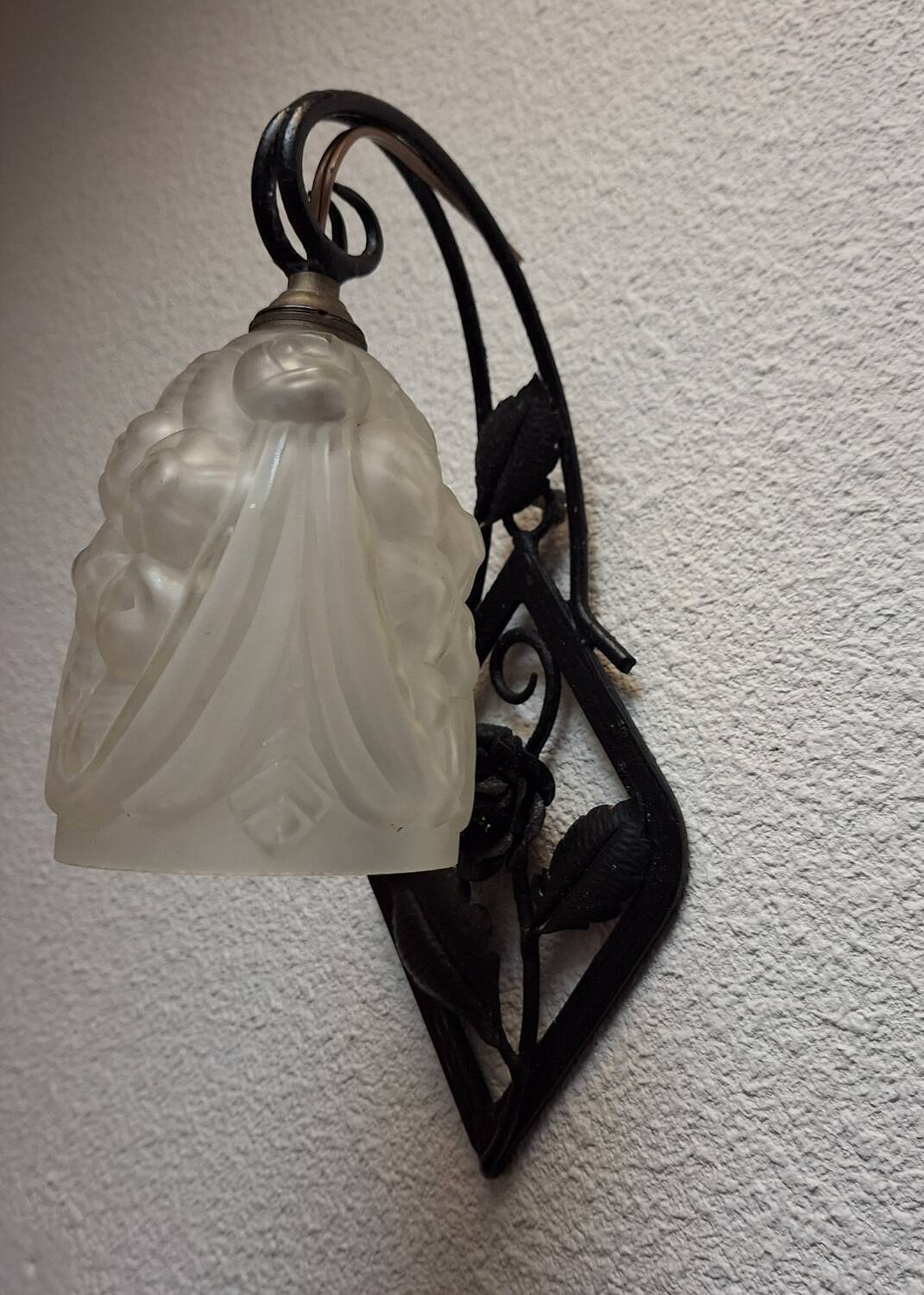 art deco wall light black iron pink decor