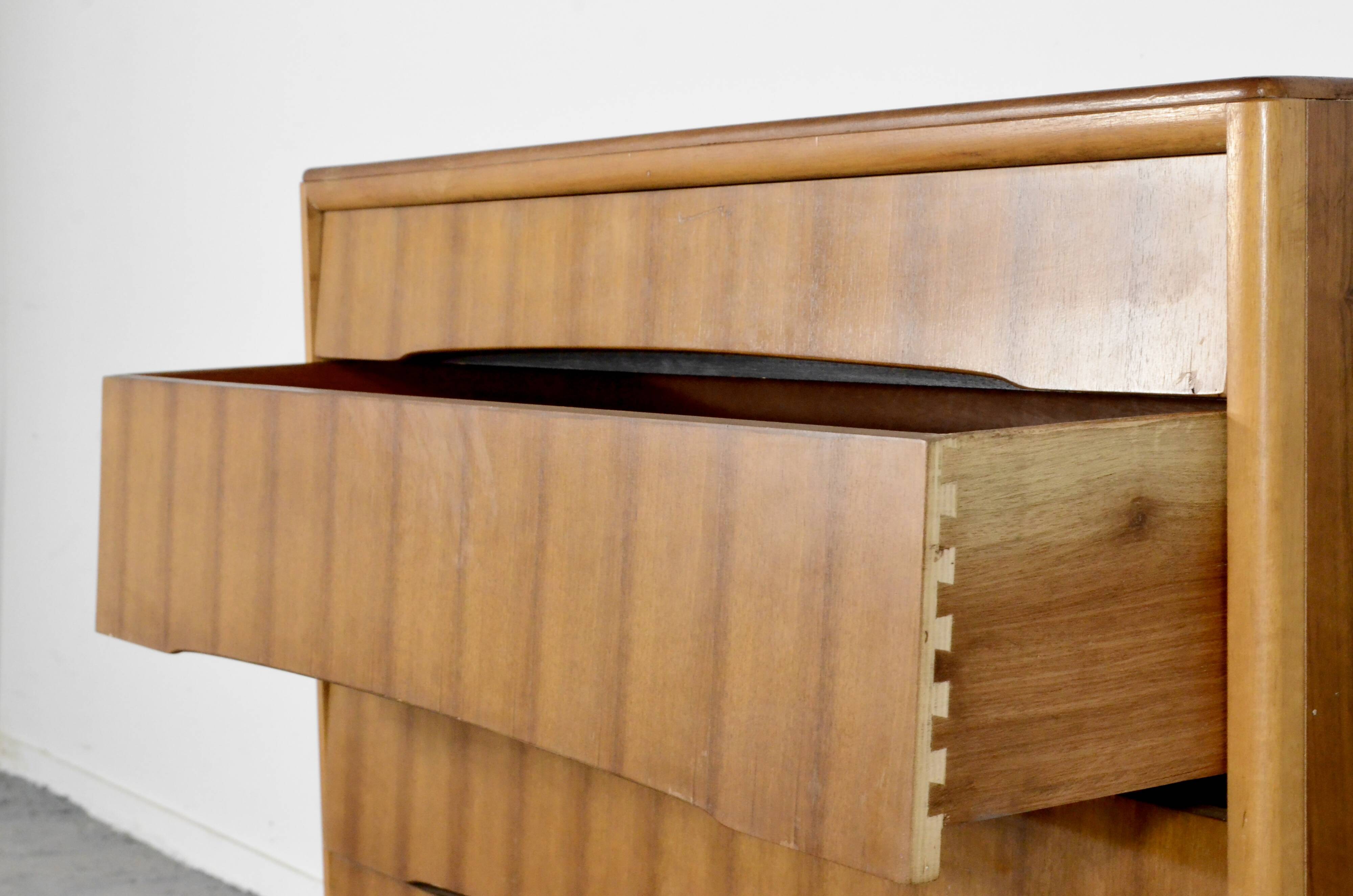 Commode Avalon du milieu du siècle en teck. Style vintage moderne et rétro
