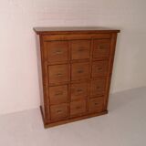 Classeur vintage avec tiroirs