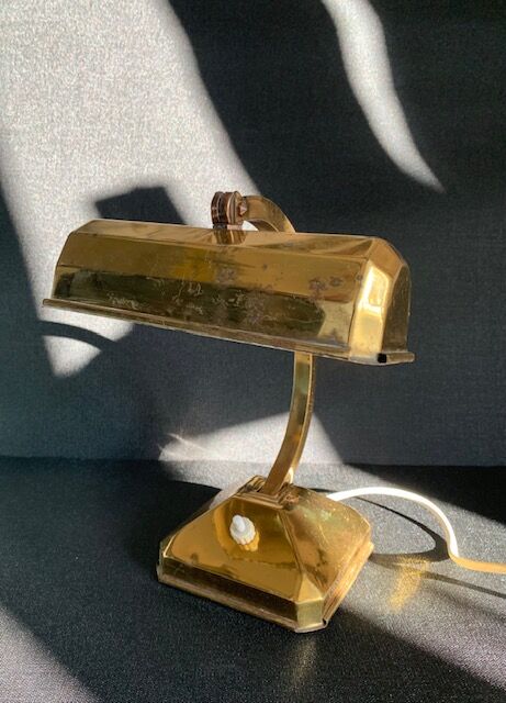 Small art deco side lamp in golden brass