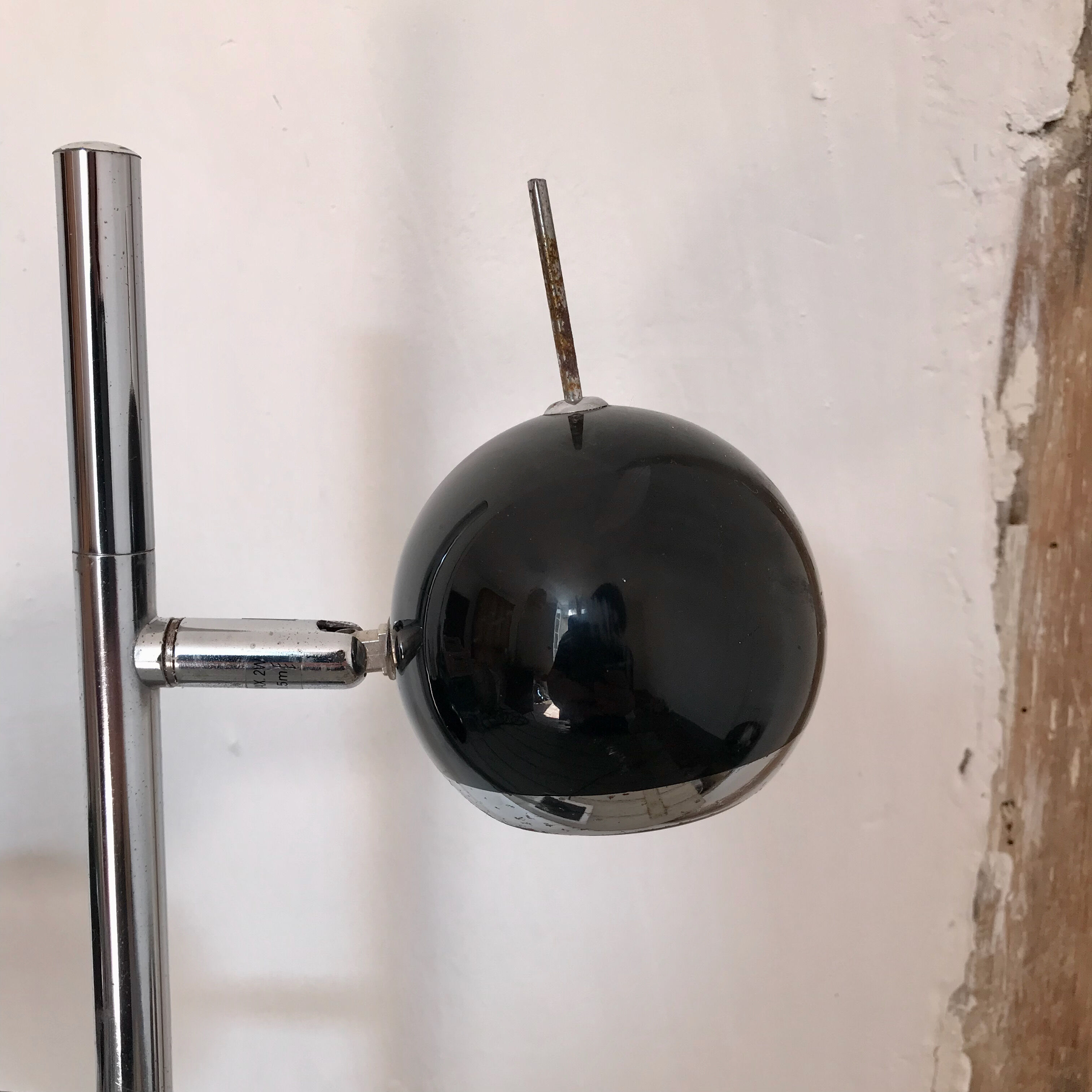 Black Eyeball Lamp