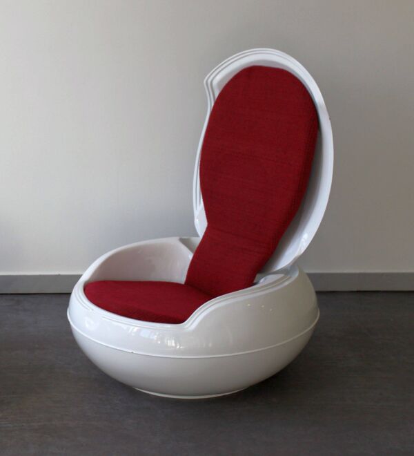 Fauteuil Garden Egg par Peter Ghyczic pour VEB Synthese-Werk, 1968.