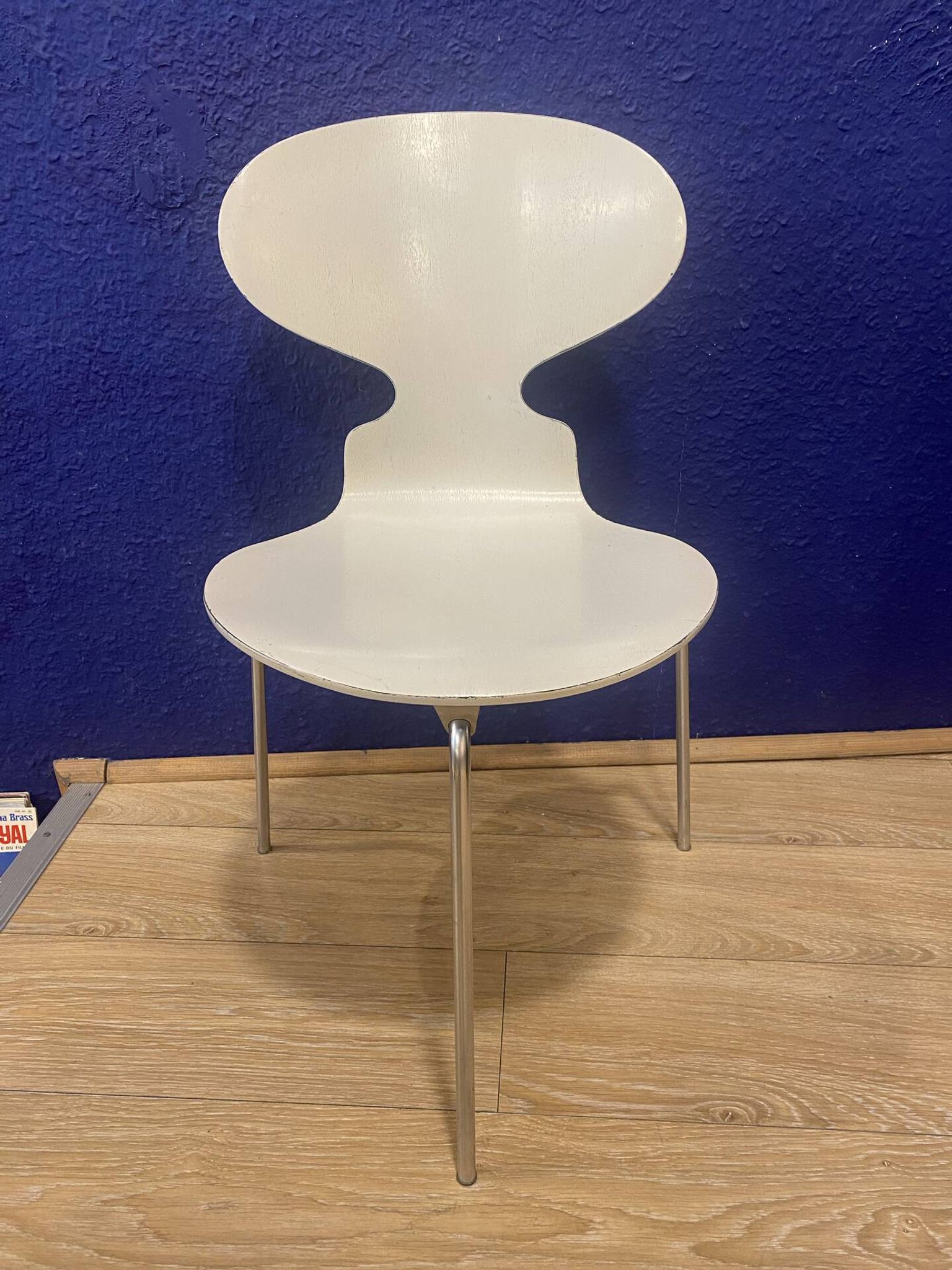 5 chaises fourmi d’Arne Jacobsen