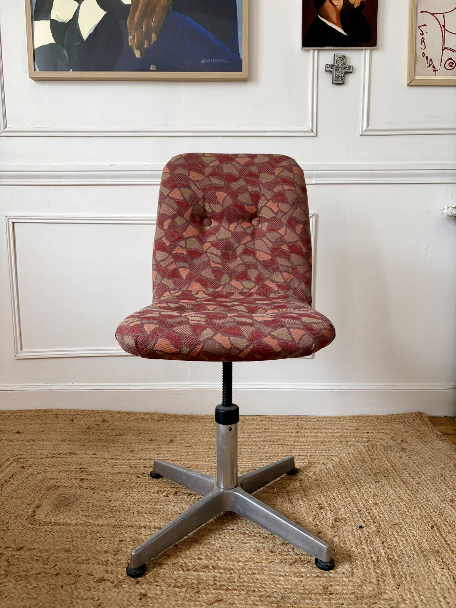 1970s swivel office chair