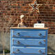 Commode bleue patinée