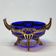 Ancienne jardinière centre de table en métal doré et verre bleu cobalt