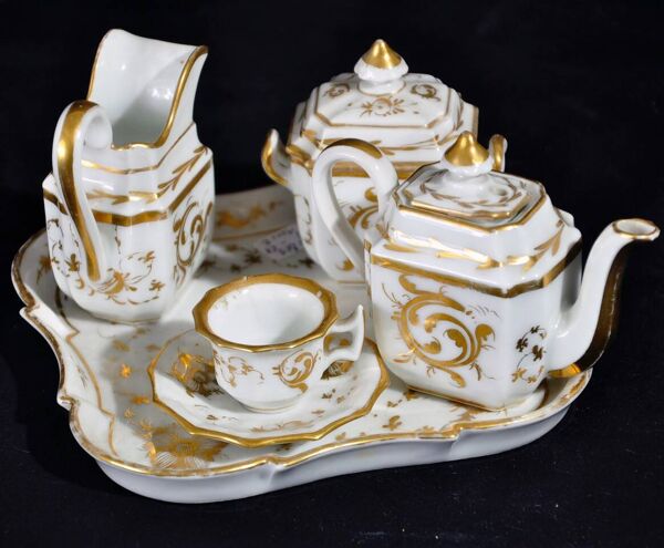 Service miniature en porcelaine ''Vieux Paris'' époque Napoléon III