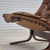 1970s, Norwegian design by Ingmar Relling, model "Siesta" for Westnofa, original condition.