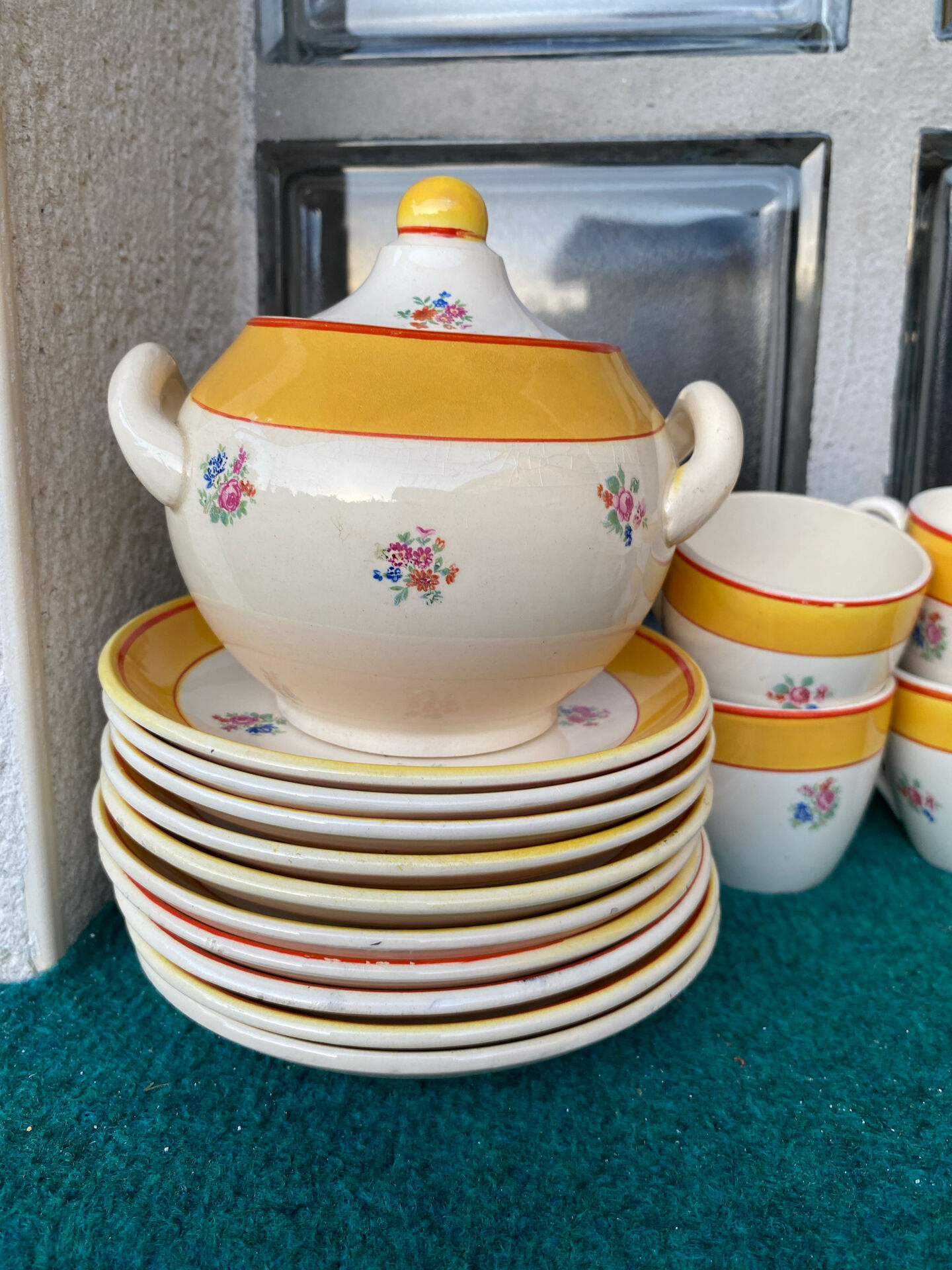Vintage coffee service Sarreguemines (22 pieces)