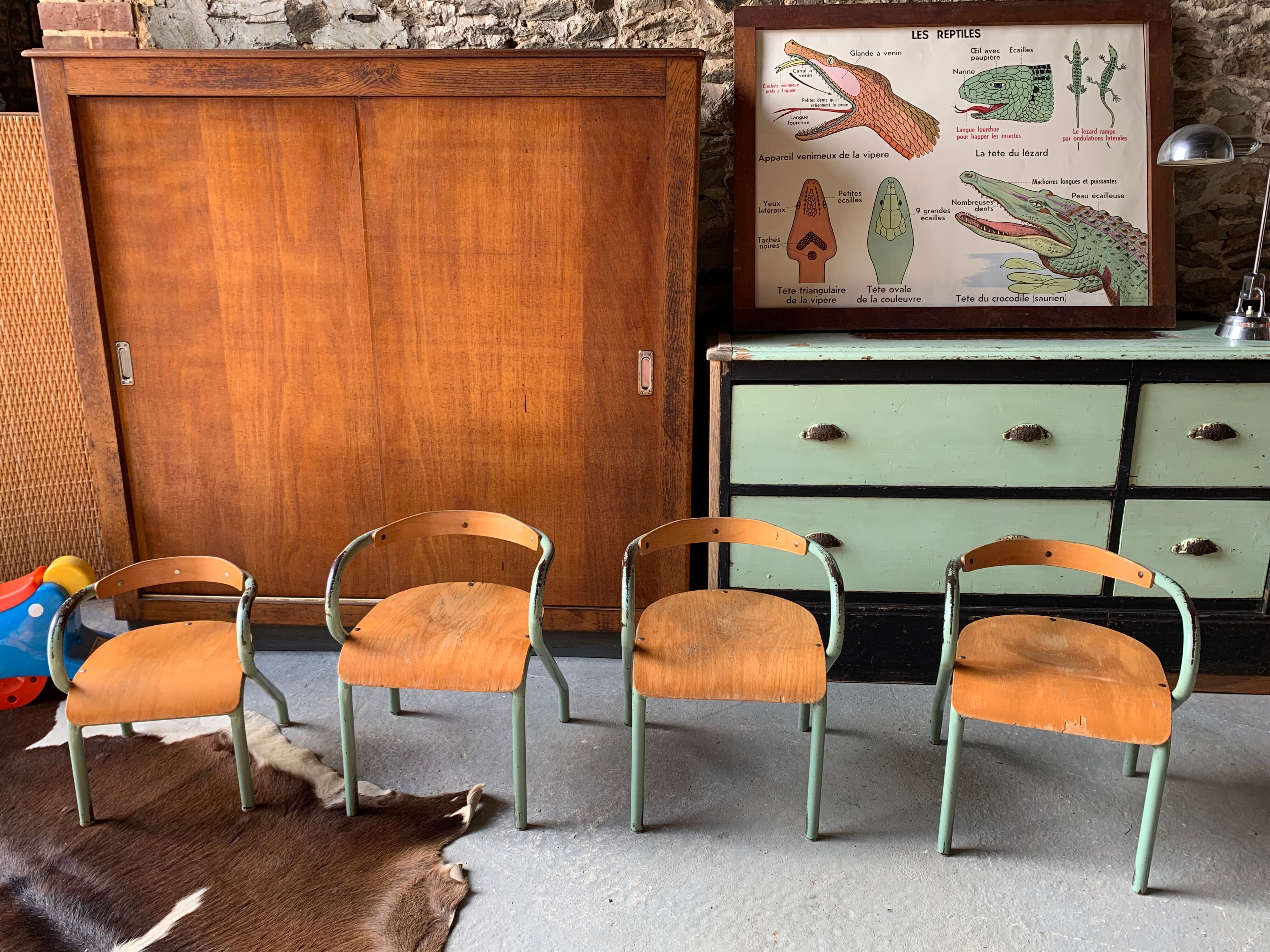 Lot de 4 chaises enfant en bois & métal