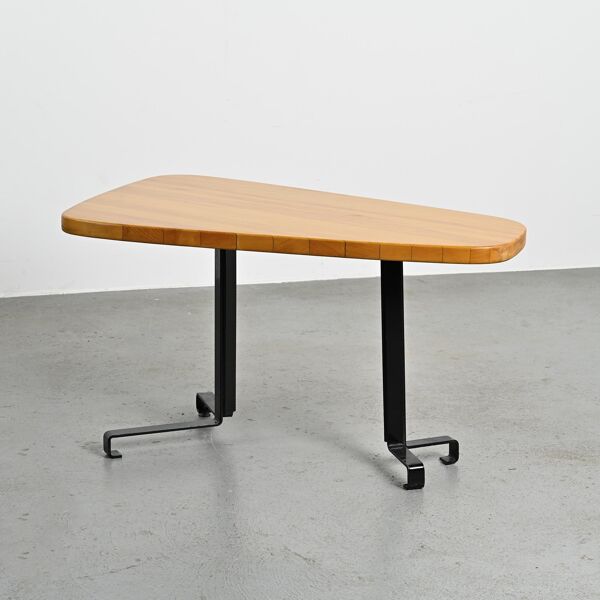 Table forme libre, Charlotte Perriand pour Les Arcs, circa 1986