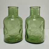 Deux vases verre moulé texturé vert années 70