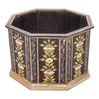 Wooden pot cover, 1900