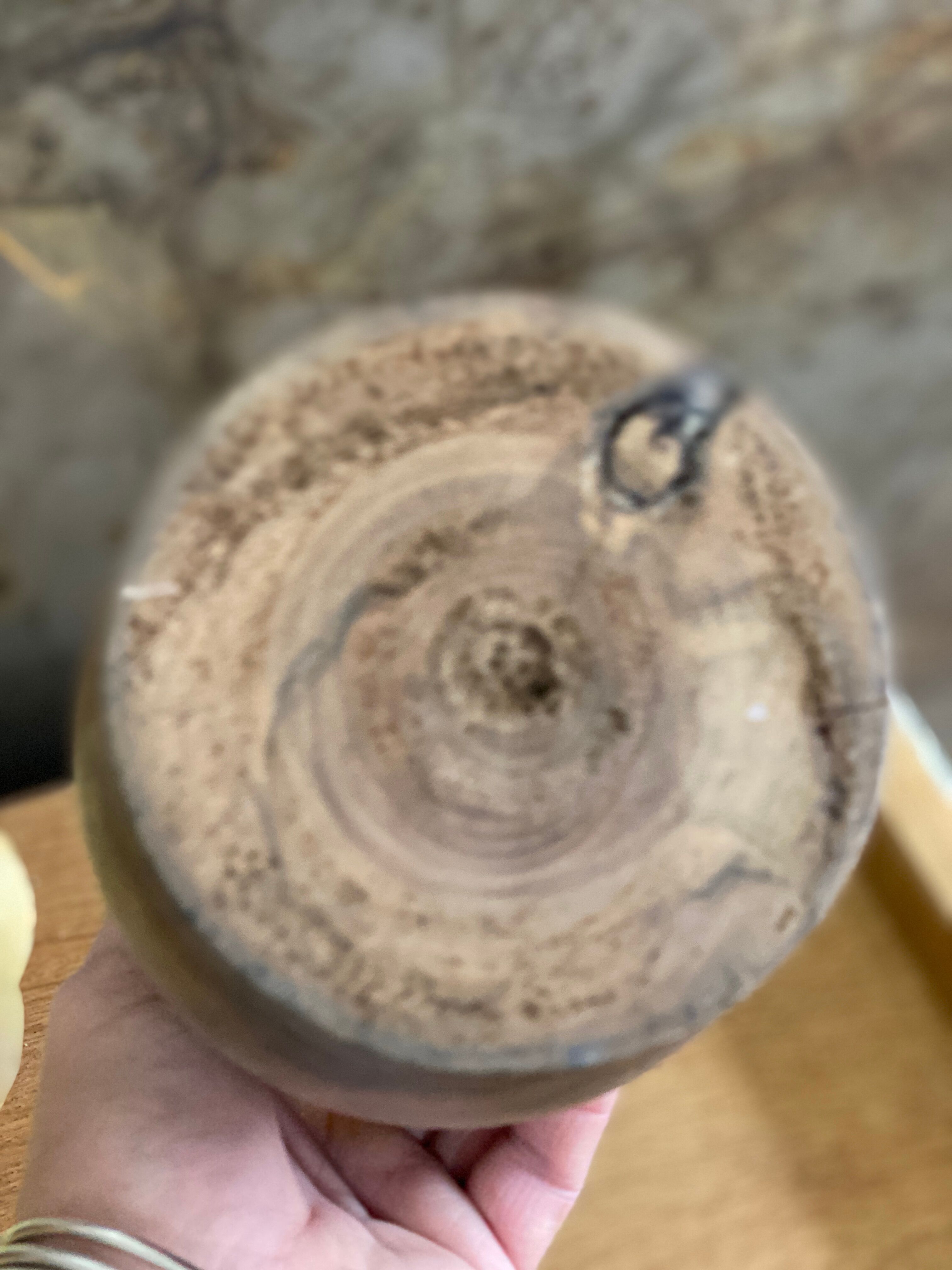 Vase made of raw wood