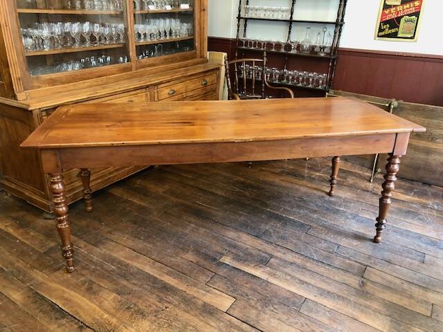 Farm table with turned legs