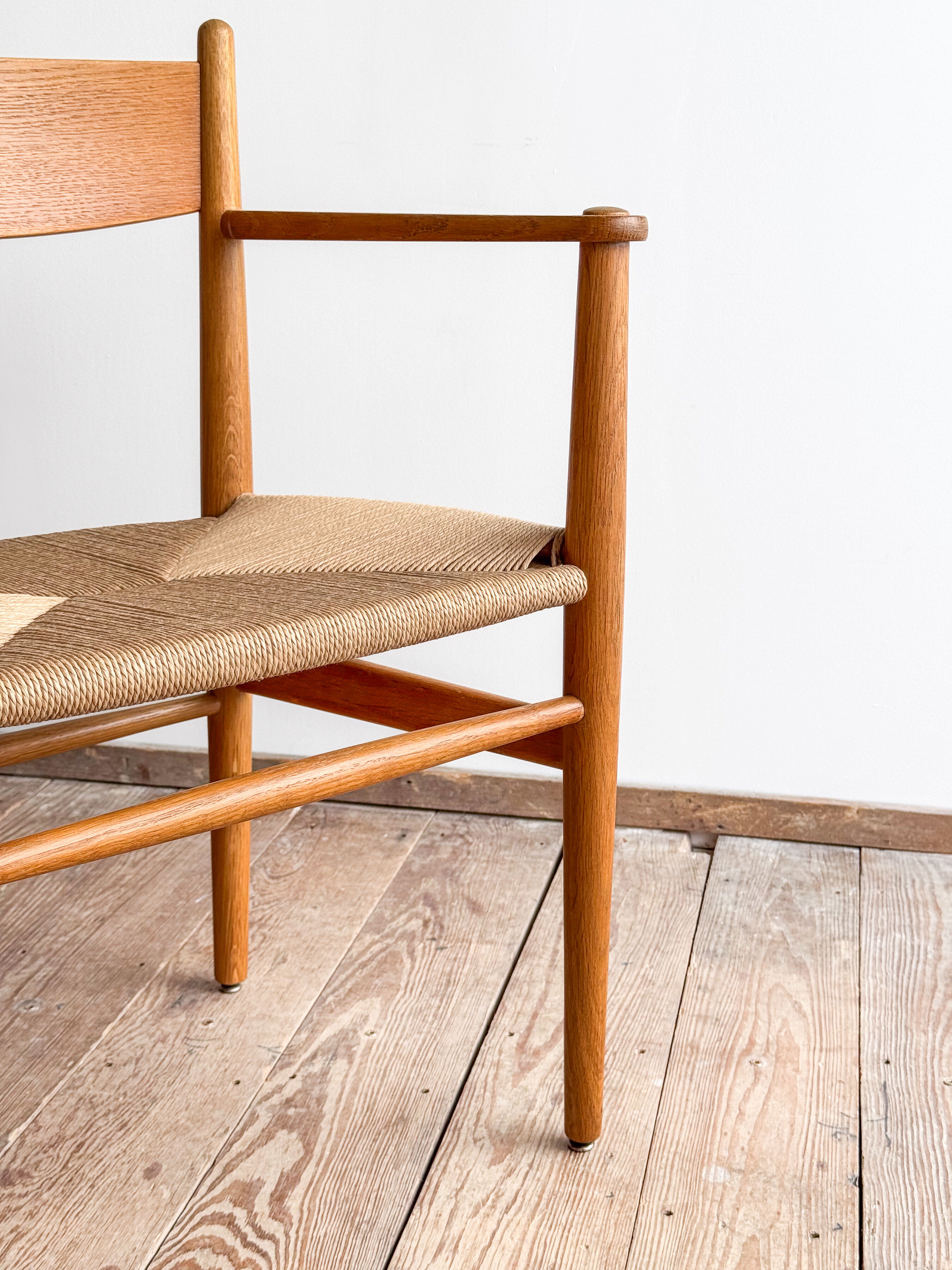 Fauteuil CH37, Hans J. Wegner en chêne avec assise neuve en corde danoise
