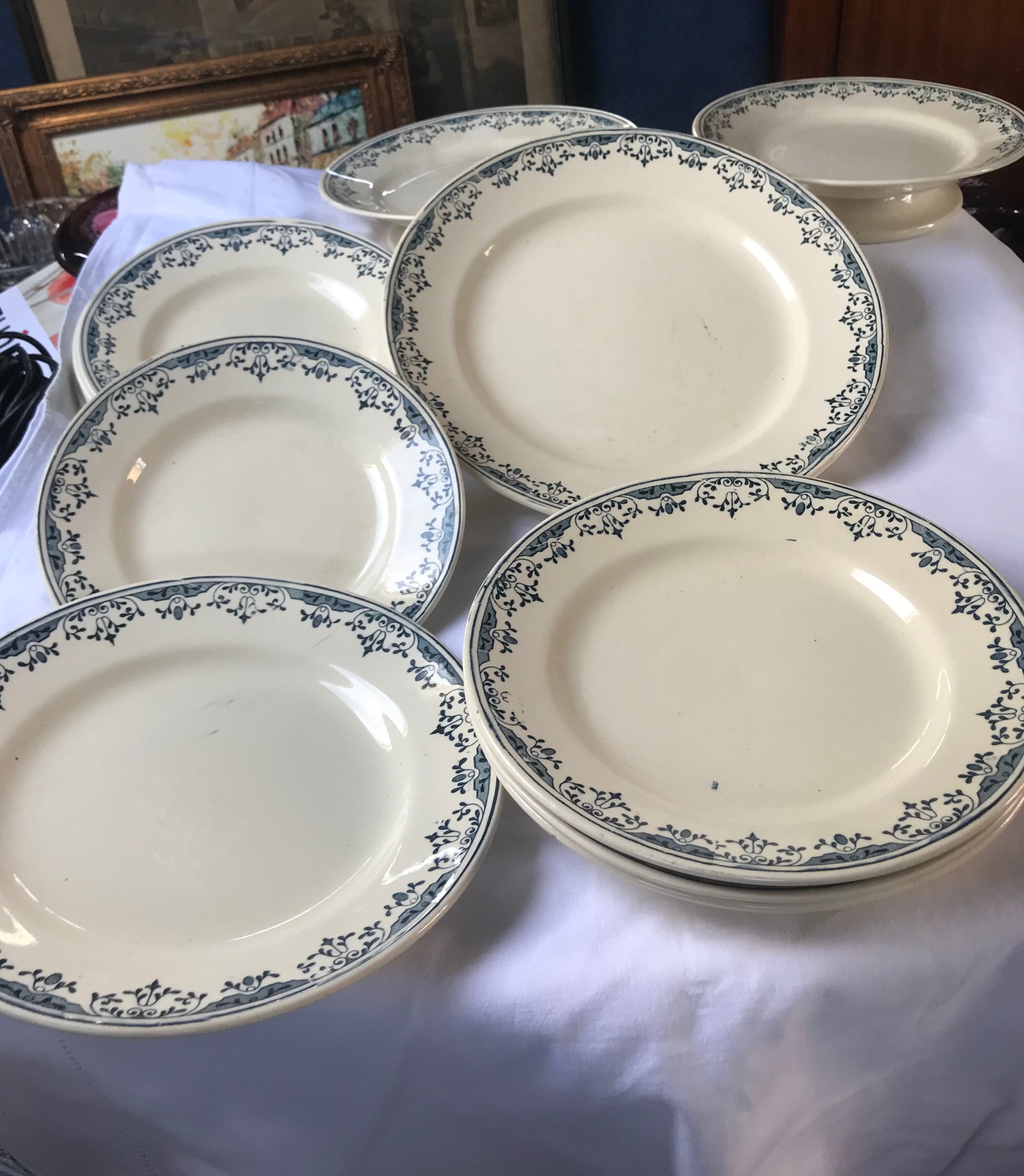 Flat plate of the longchamp earthenware factory, doria model,  iron land