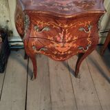 Small inlaid chest of drawers