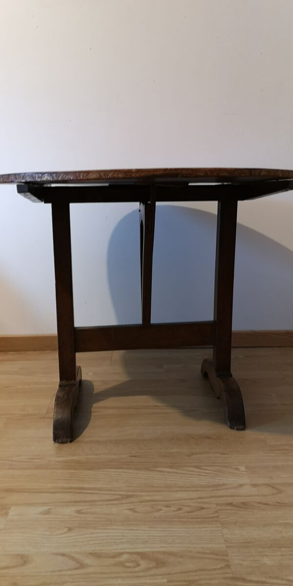 Table de vigneron ronde dessus cuir d'origine incrustation dorée