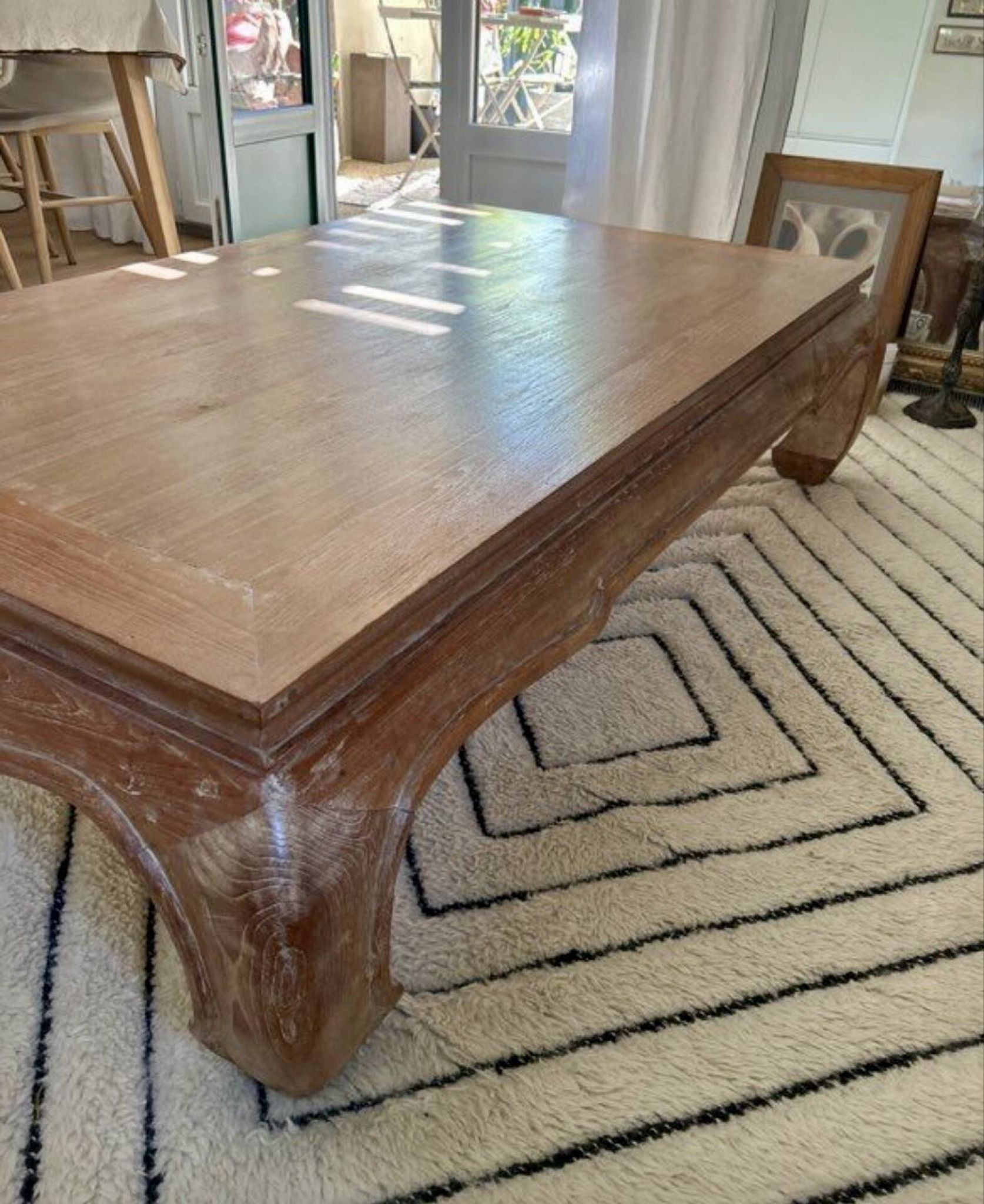 Table basse en bois massif