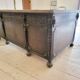 Grand Bureau Américain toutes faces Sculpté "Leopold Desk Co." – Circa 1920