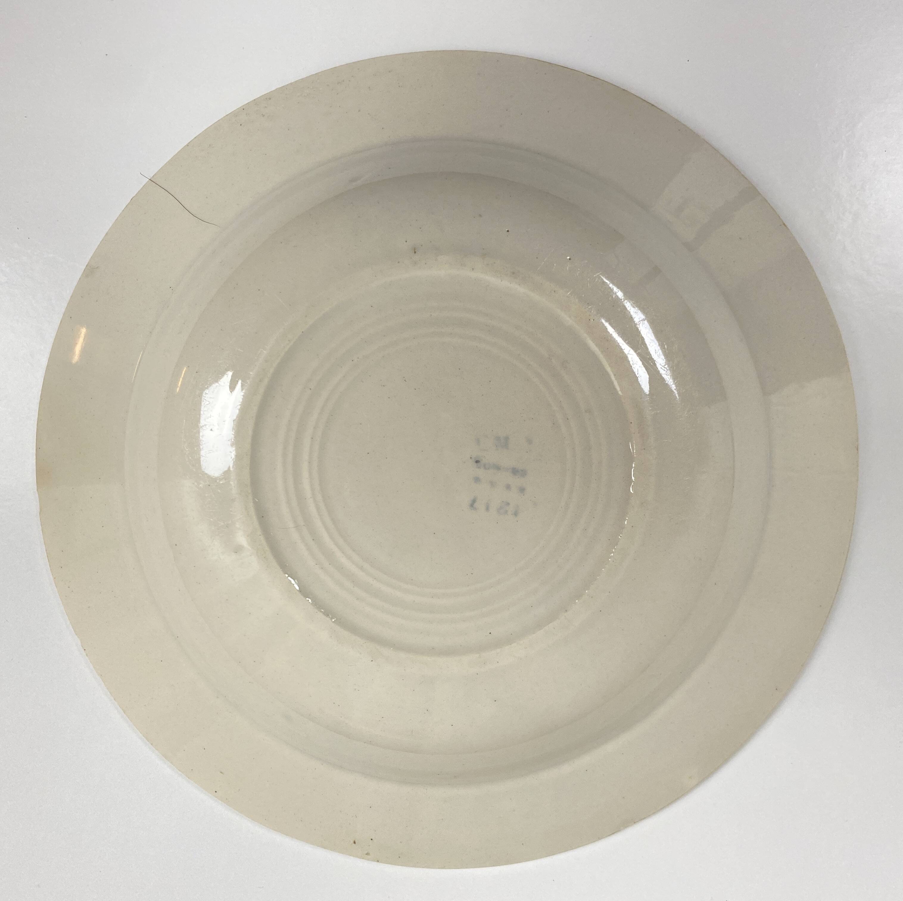 Deep plate, Terre de Fer, Choisy le roi, green stencil with leaf motif