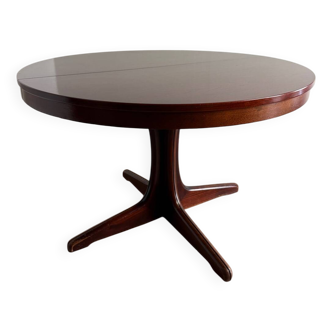 Baumann round extendable table