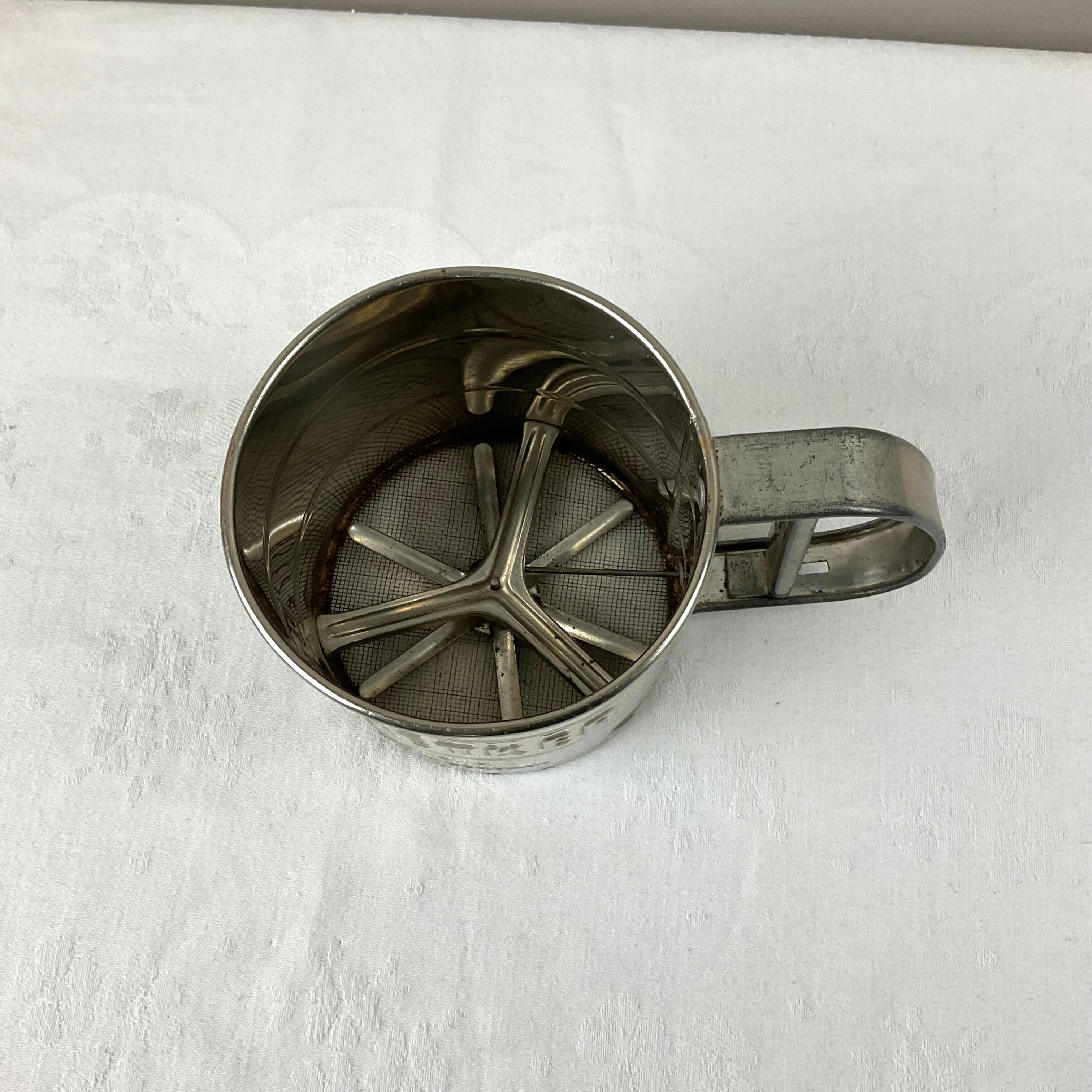 Icing sugar sprinkler Dr. Oetker