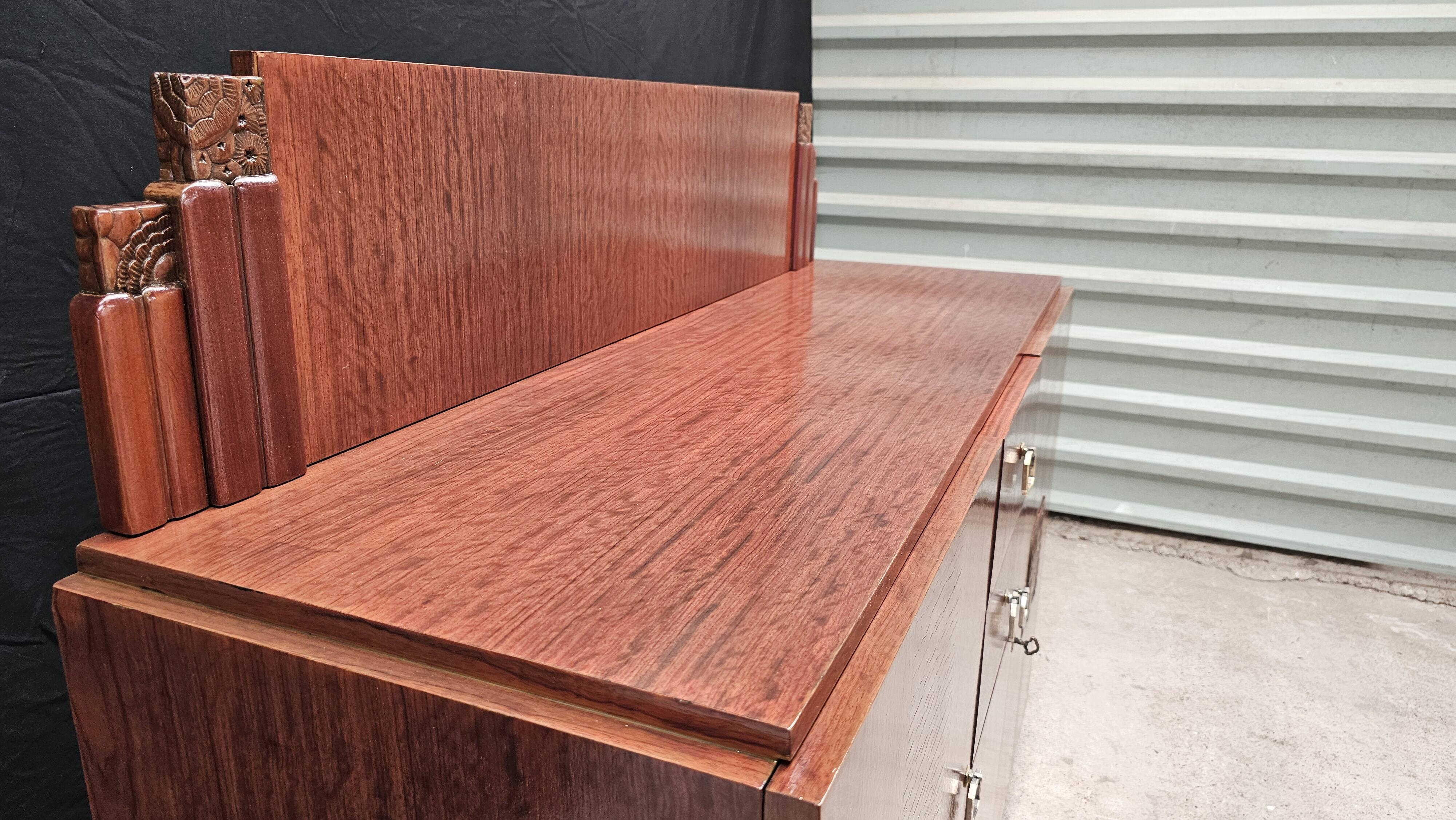 Art Deco buffet by Saddier & Fils in solid rosewood and veneer.