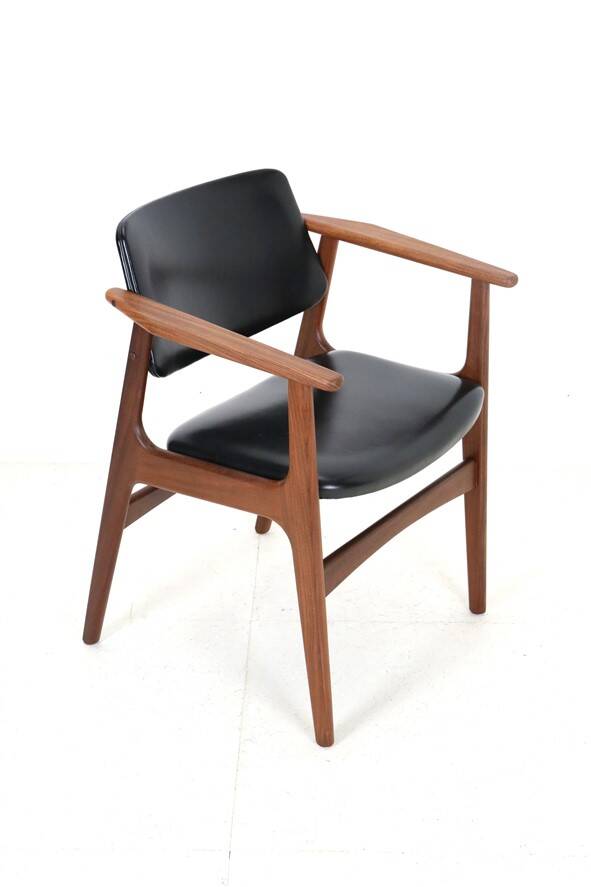Mid Century Danish Modern teak armchair in the style of Arne Vodder