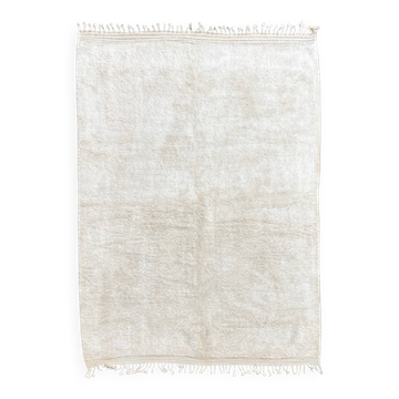 Tapis marocain Mrirt sur mesure en laine naturelle écrue – Fait main dans l’Atlas
