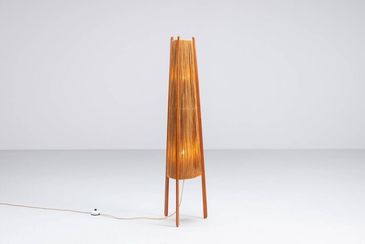 Temde tripod floor lamp in sisal and teak, Switzerland, 1960