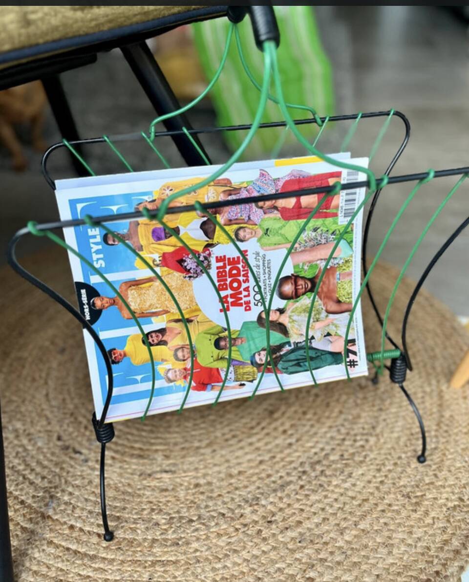 Vintage 50s metal and green wire magazine rack