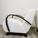 Restored armchairs by Jindrich Halabala, Set of 2