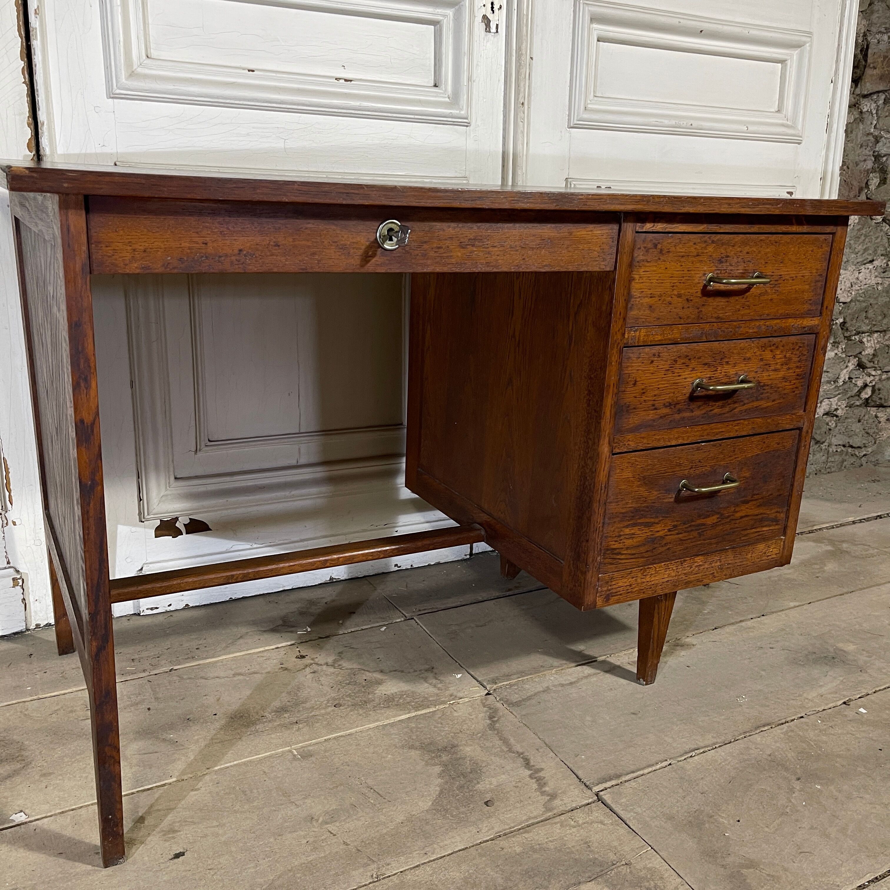 Bureau vintage en bois