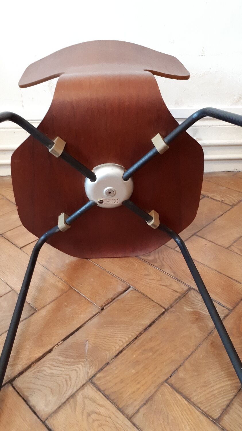 Hammer chair by Arne Jacobsen for  Fritz Hansen