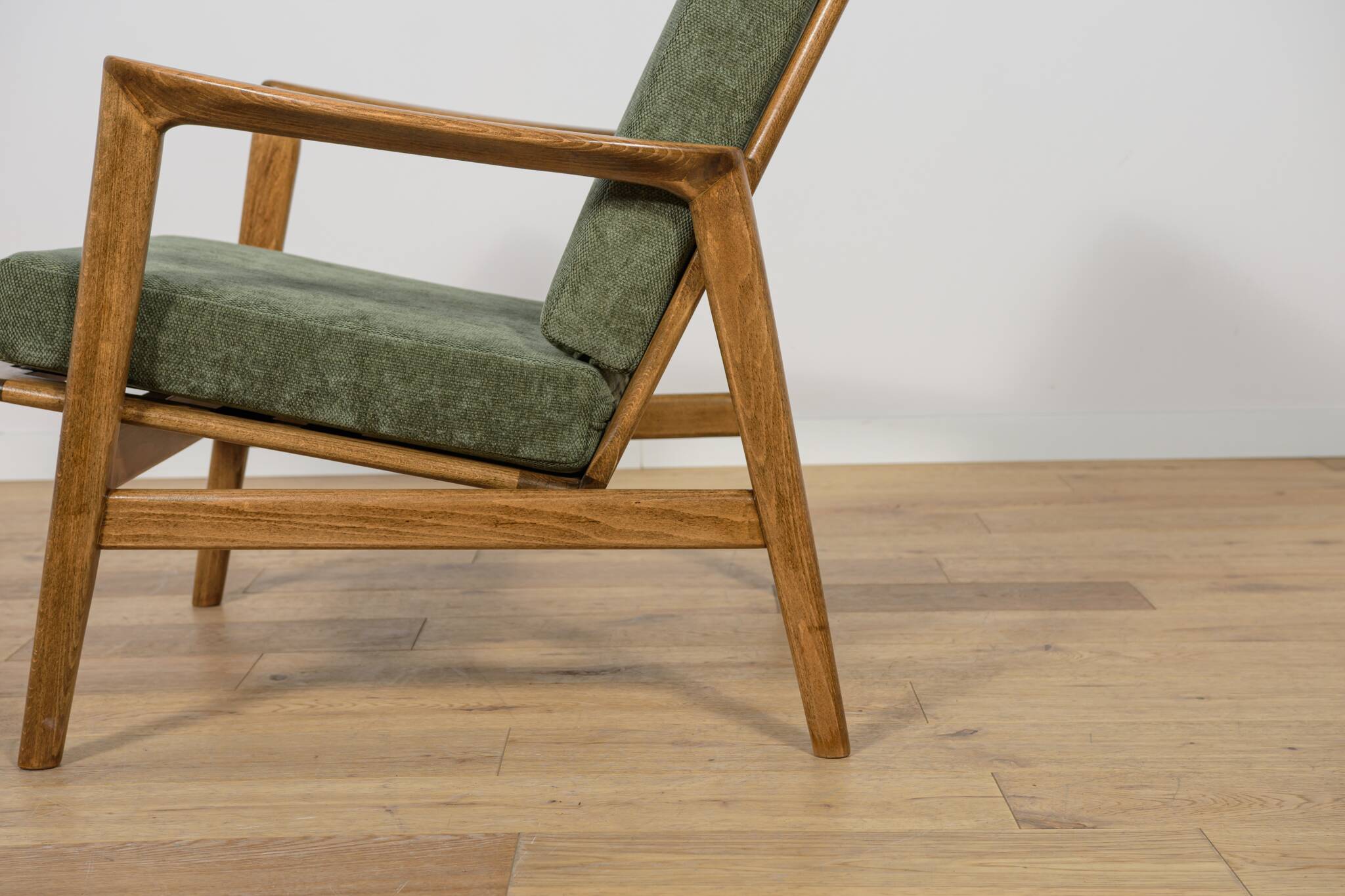 Model 300-139 Armchairs from Swarzędz Factory, 1960s, Set of 2