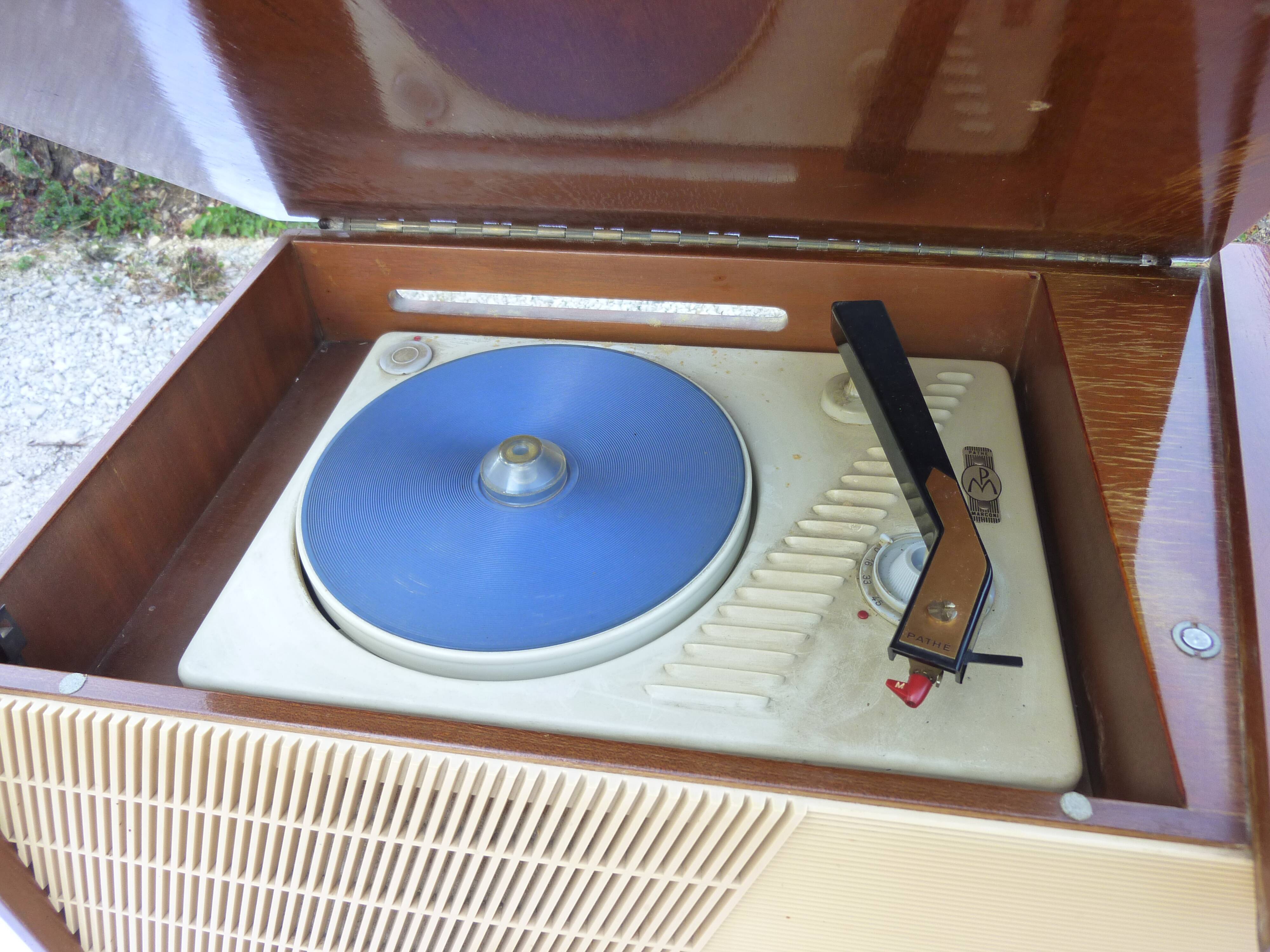 OCEANIC vinyl station