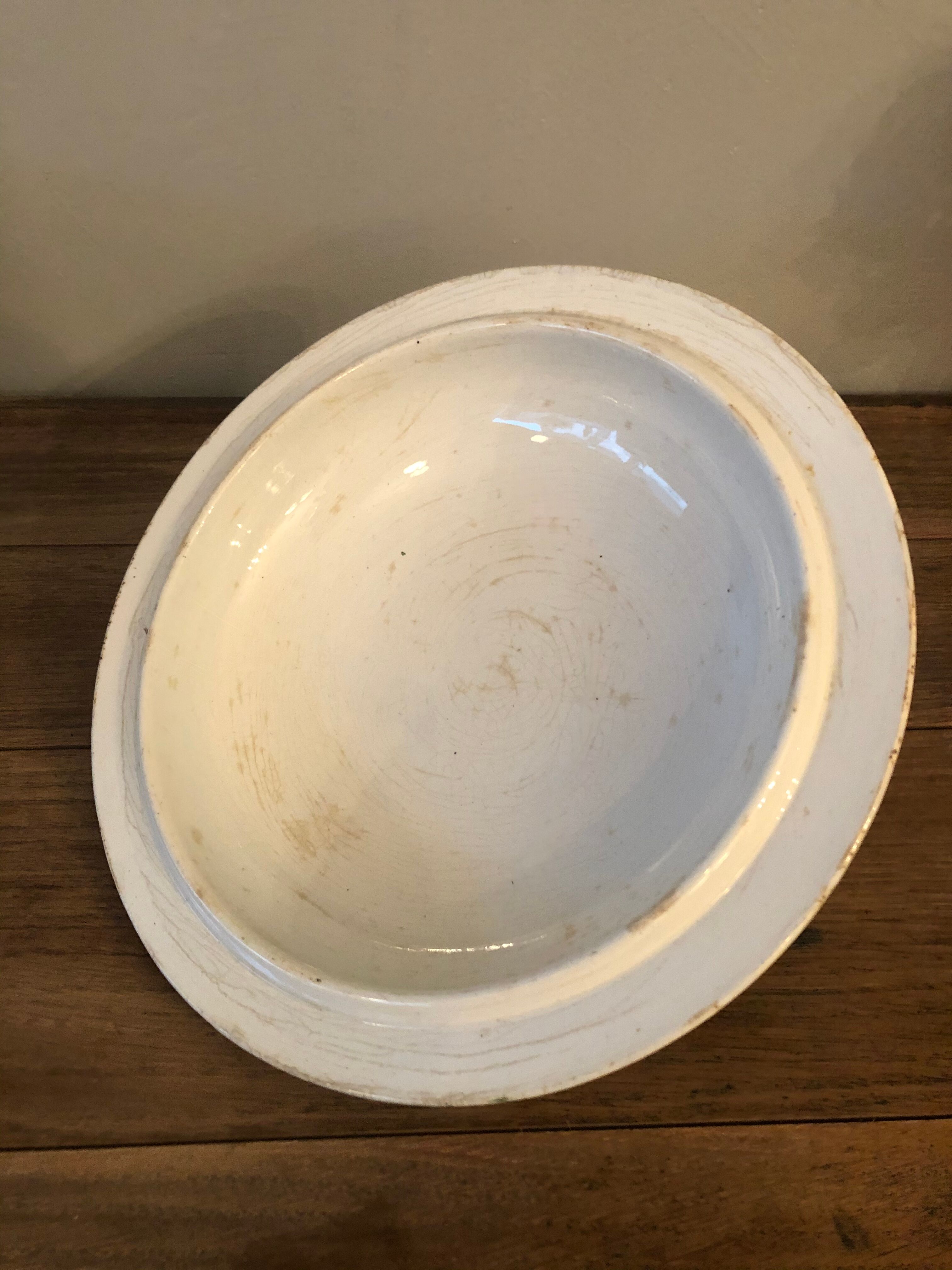 Soup pot in antique earthenware