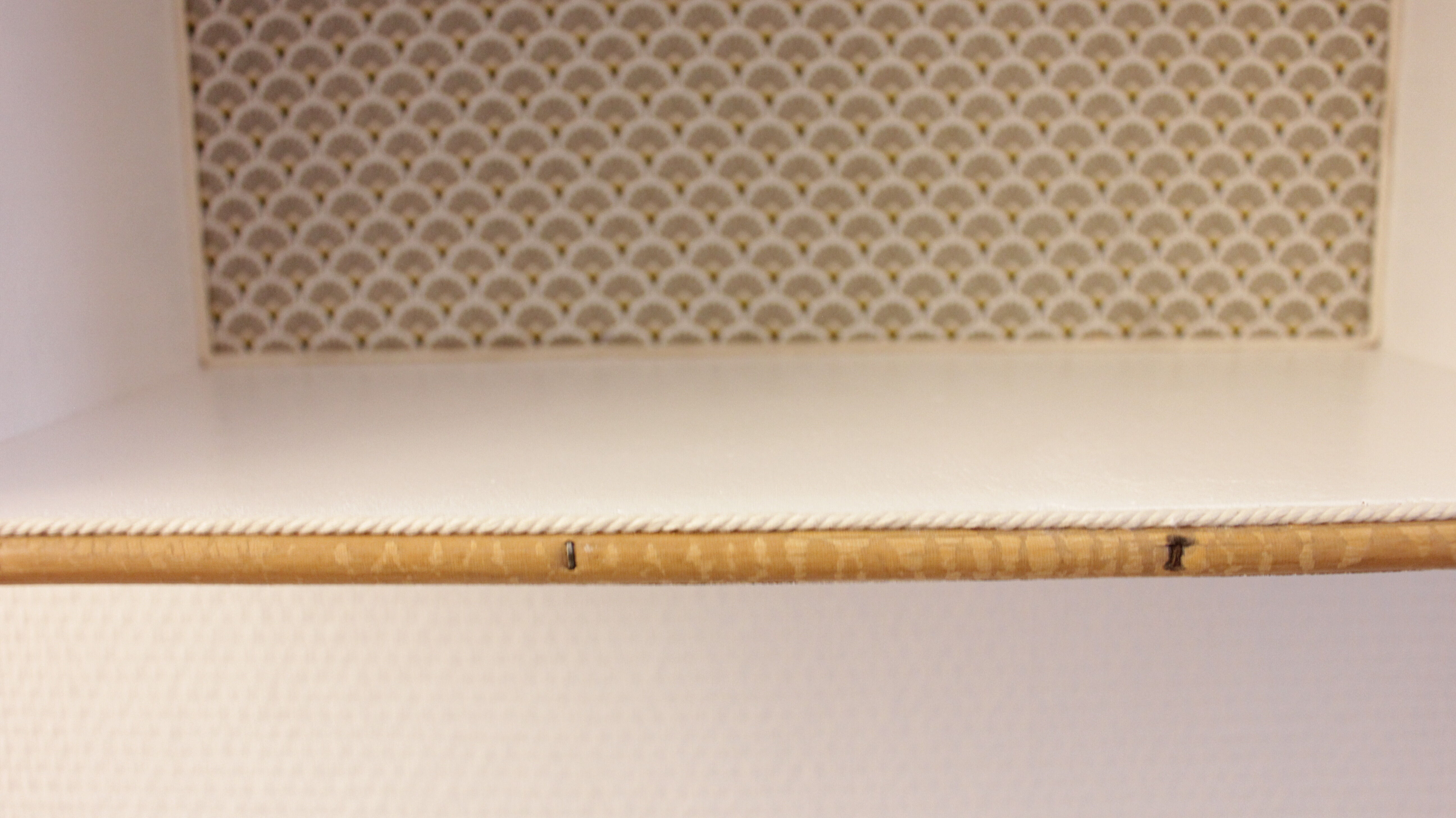 Rattan and bamboo shelf Years 60-70 revamped