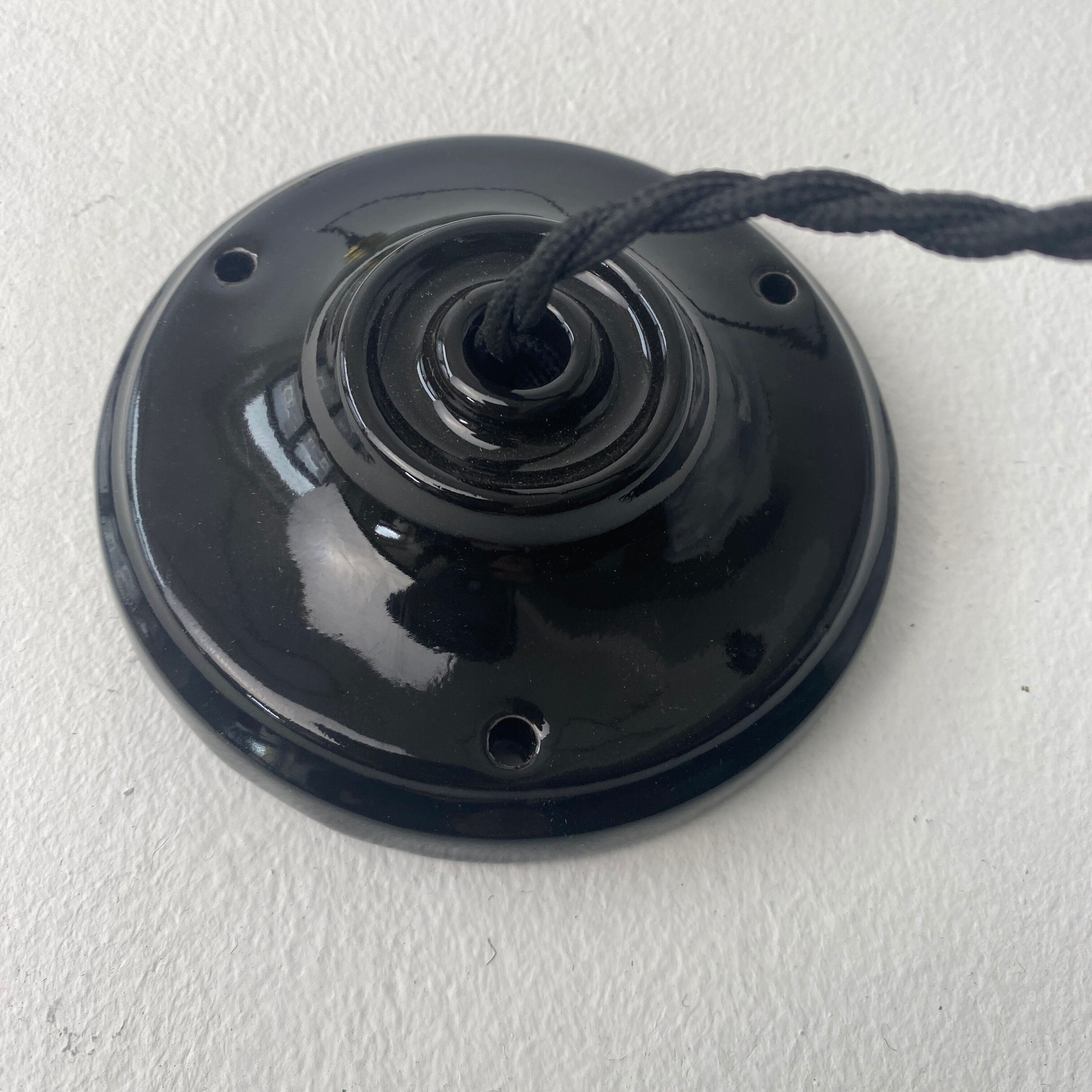 Old suspension in industrial enamelled sheet