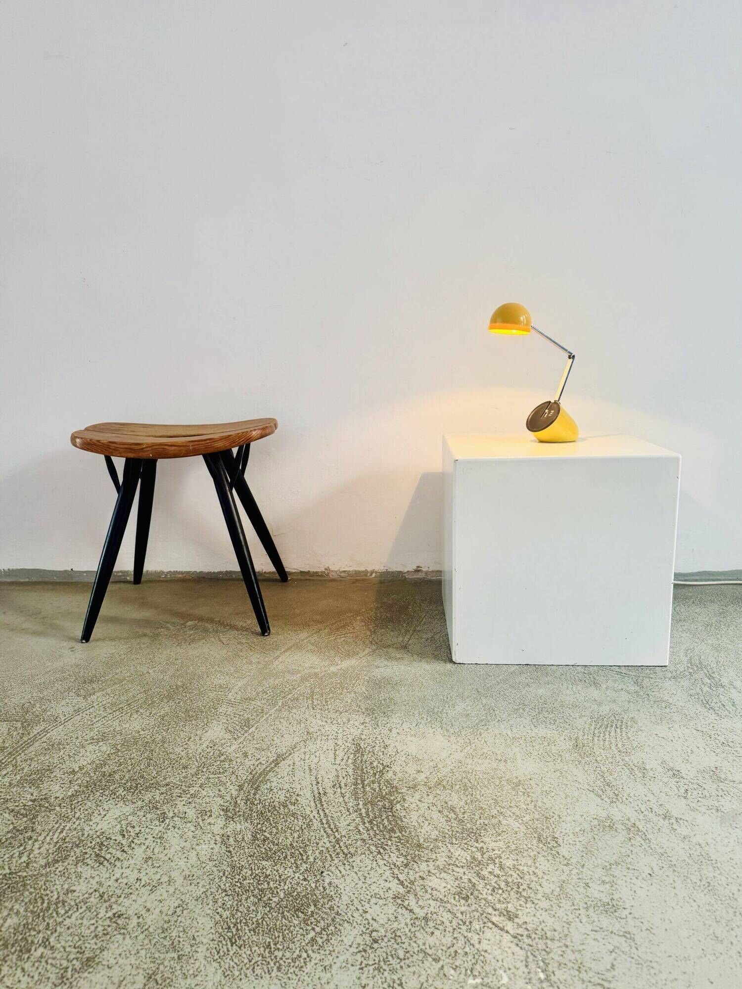 Na-718 ‘Aiai’ Folding Space-Age Desk Lamp In Yellow By Kreo-Lite, Hong Kong 1970S