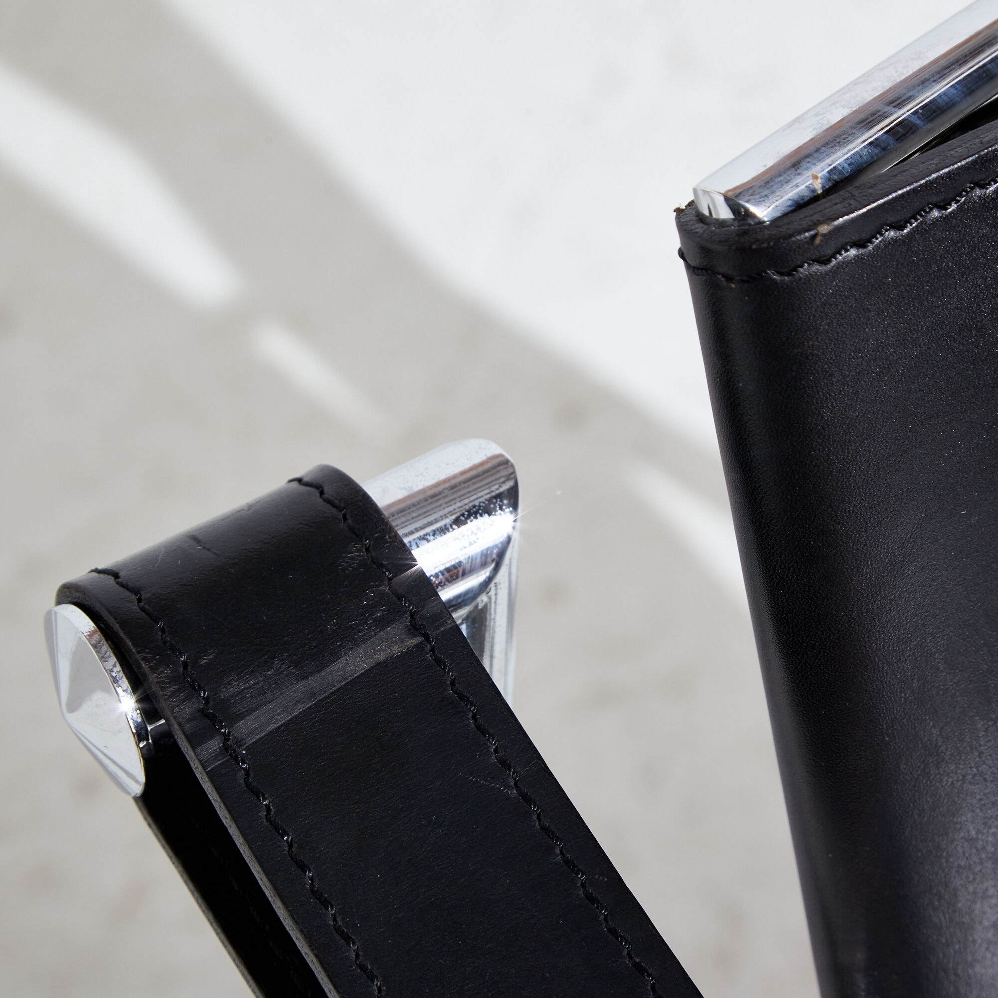 Lc1 leather armchair by le corbusier for cassina